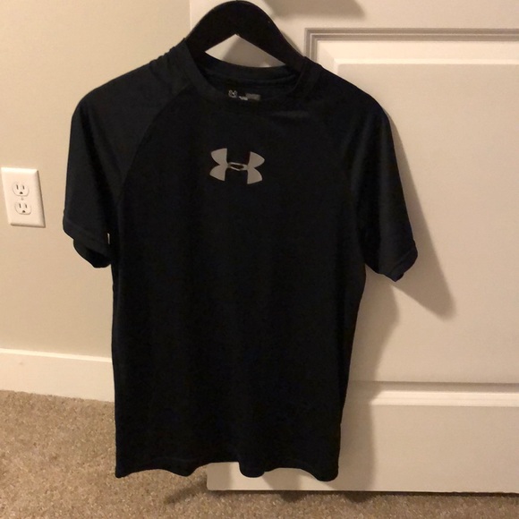 Under Armour Other - Under Armour fitted heatgear shirt